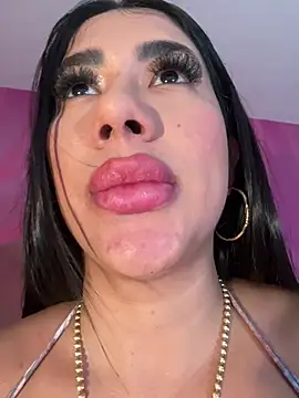 kiim taaylor online show from 20, 3, 2025