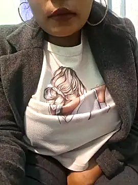 Snapshot of N-Natasha chatting on 1, 1, 2025 N-Natasha online show from 1, 1, 2025