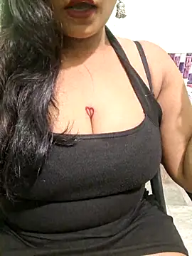 Snapshot of N-Natasha chatting on 10, 9, 2025 N-Natasha online show from 10, 9, 2025