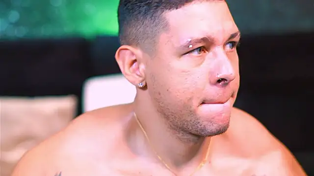 Snapshot of MassimoWalton2 chatting on 5, 12, 2024 MassimoWalton2 online show from 5, 12, 2024