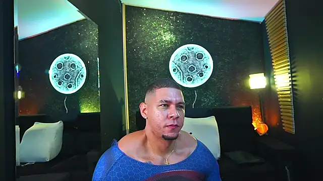 Snapshot of MassimoWalton2 chatting on 15, 3, 2025 MassimoWalton2 online show from 15, 3, 2025