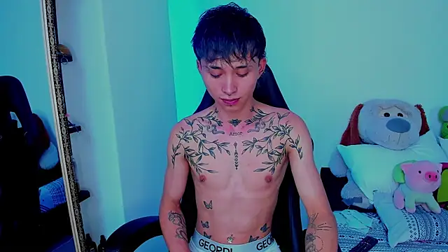 juniior 2311  online show from 13, 11, 2025