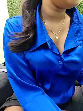 Snapshot of yhona_darling chatting on 3, 4, 2026 yhona darling online show from 3, 4, 2026