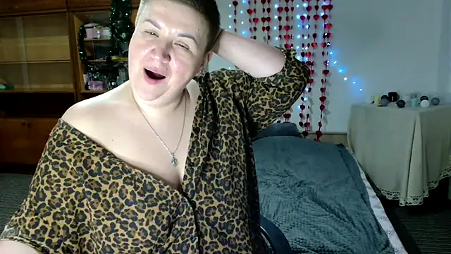 Annet1912 online show from 10, 2, 2025