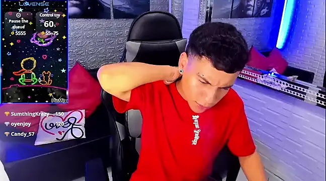 salvadorgomezx online show from 4, 1, 2025