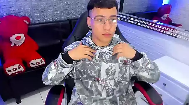 salvadorgomezx online show from 19, 2, 2025