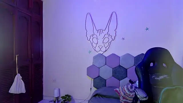 Horny tgn online show from 4, 2, 2025