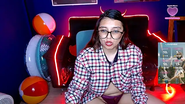 X CHERRY XX online show from 9, 12, 2024
