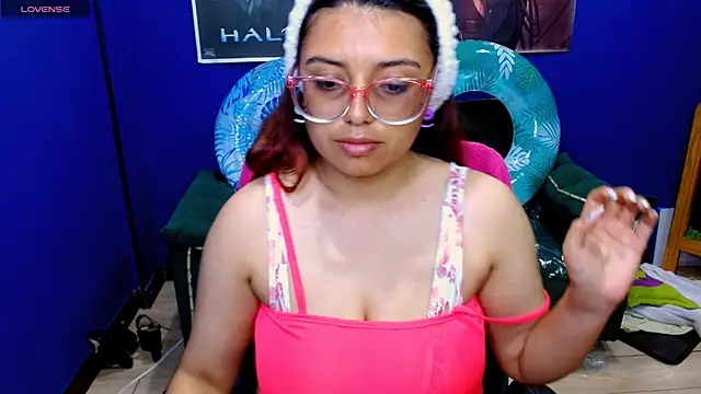 X CHERRY XX online show from 17, 3, 2025