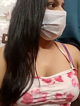 Myloveurvi online show from 28, 4, 2026