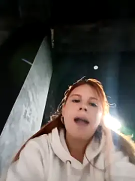Snapshot of aurora_sky11 chatting on 7, 1, 2025 aurora sky11 online show from 7, 1, 2025