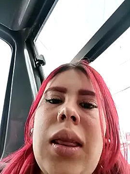 Snapshot of aurora_sky11 chatting on 8, 10, 2025 aurora sky11 online show from 8, 10, 2025