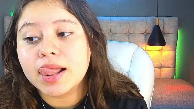 Laia and Aloby online show from 28, 1, 2025