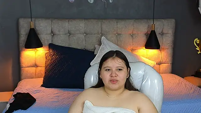 Laia and Aloby online show from 18, 9, 2025