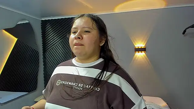 Laia and Aloby online show from 6, 4, 2026