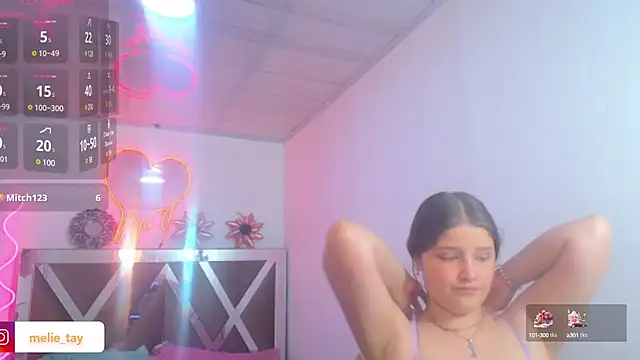 Snapshot of Krysstal_tay chatting on 28, 12, 2024 Krysstal tay online show from 28, 12, 2024