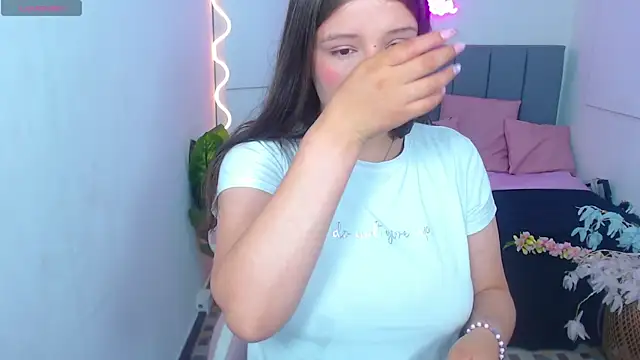 Snapshot of Krysstal_tay chatting on 23, 1, 2025 Krysstal tay online show from 23, 1, 2025