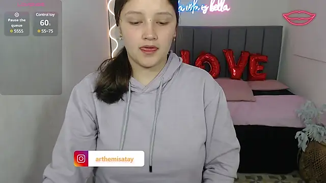 Snapshot of Krysstal_tay chatting on 18, 2, 2025 Krysstal tay online show from 18, 2, 2025