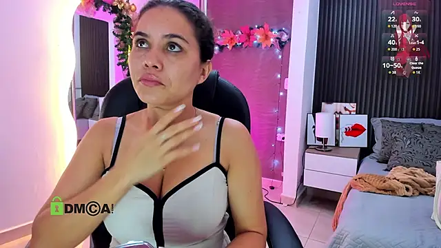 natasha  jackson online show from 16, 12, 2025