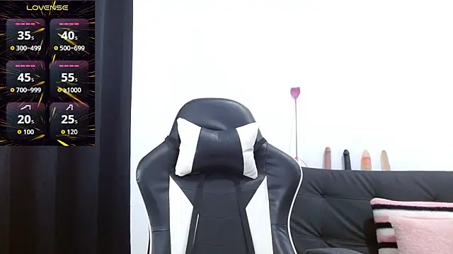 Kiara-Rider online show from 23, 9, 2025