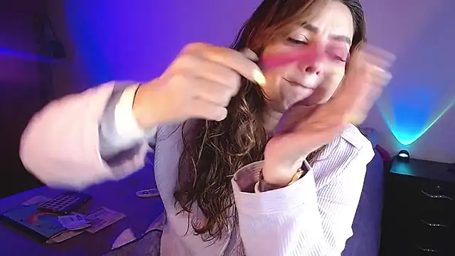 Lu perez online show from 30, 1, 2025