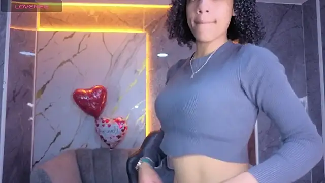 Snapshot of Violeth_b chatting on 12, 2, 2026 Violeth b online show from 12, 2, 2026