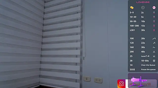 venusleroy  online show from 10, 2, 2025