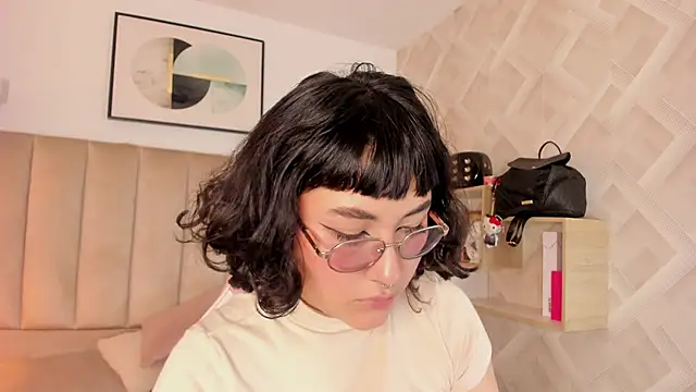 Haru Bonny online show from 18, 3, 2026