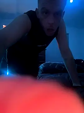 Snapshot of aus_guy93 chatting on 14, 11, 2025 aus guy93 online show from 14, 11, 2025