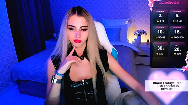 Snapshot of Emilia_Klar chatting on 10, 12, 2024 Emilia Klar online show from 10, 12, 2024