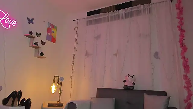 Alaia Love77 online show from 28, 1, 2025