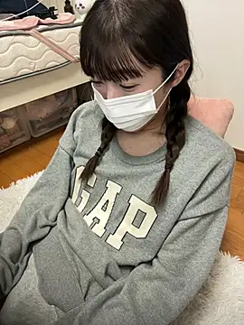 Snapshot of pantumieteruyo chatting on 17, 2, 2025 pantumieteruyo online show from 17, 2, 2025