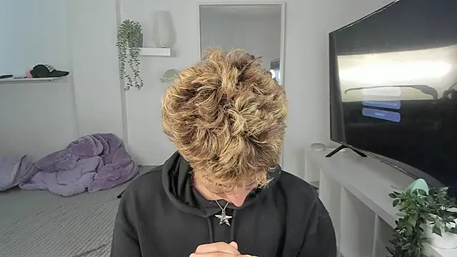 santy-kitty online show from 6, 11, 2025