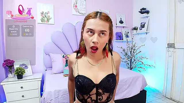 Snapshot of HannaPretthy chatting on 10, 9, 2025 HannaPretthy online show from 10, 9, 2025