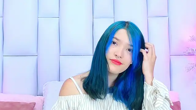 AlliciaKim online show from 17, 3, 2025