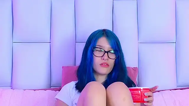 AlliciaKim online show from 21, 3, 2025