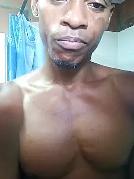 MAXIMO JHONS online show from 24, 9, 2025