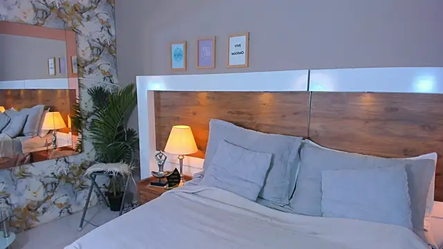 EmaBakker online show from 1, 3, 2026