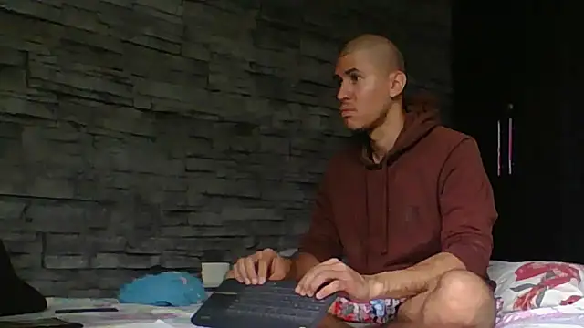 Sexylatin64 online show from 8, 2, 2026