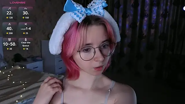 Snapshot of Nora_Failure chatting on 11, 10, 2025 Nora Failure online show from 11, 10, 2025