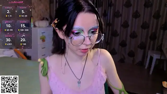 Snapshot of Nora_Failure chatting on 2, 2, 2026 Nora Failure online show from 2, 2, 2026