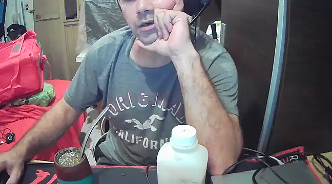 Lolosalvage83 online show from 3, 3, 2025