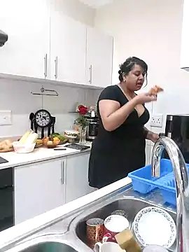 GoddessLorenaTheeSiren online show from 27, 2, 2025