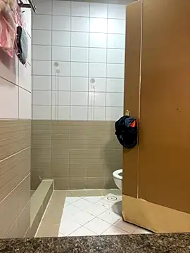 Layla-daloua online show from 30, 11, 2025