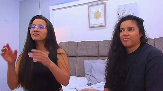 Dilan y Mia online show from 21, 1, 2025