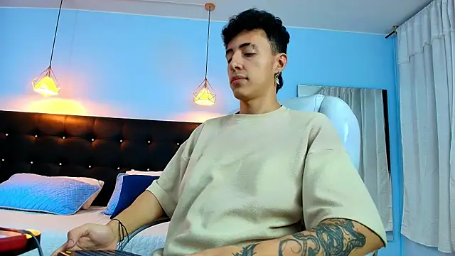 Lobo 17  online show from 26, 2, 2025