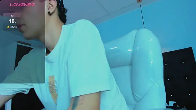 Lobo 17  online show from 6, 11, 2025