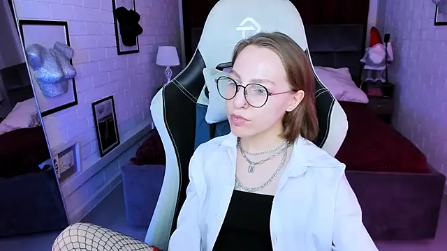 AphexQueen online show from 11, 1, 2025