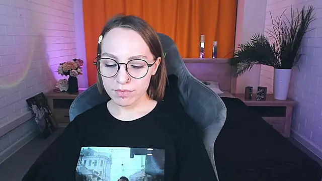 AphexQueen online show from 14, 1, 2025