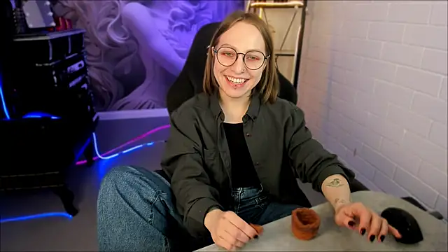 AphexQueen online show from 27, 2, 2025